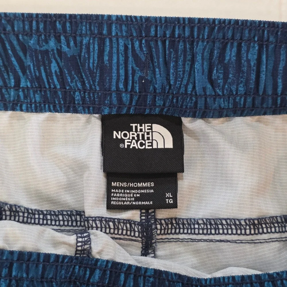The North Face Printed Action 2.0 Shorts Men XL Blue FlashDry Stretch Drawstring